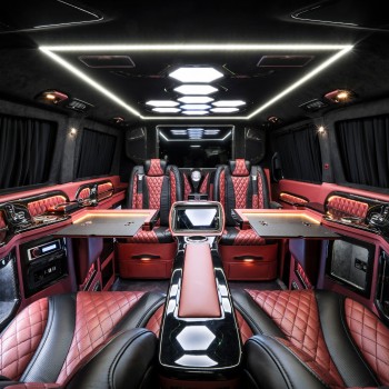 ŞOFÖRLÜ ARAÇ KİRALAMA